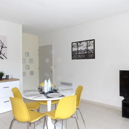 Apartment Les Jardins De L'ocean By Interhome Bias (Landes)